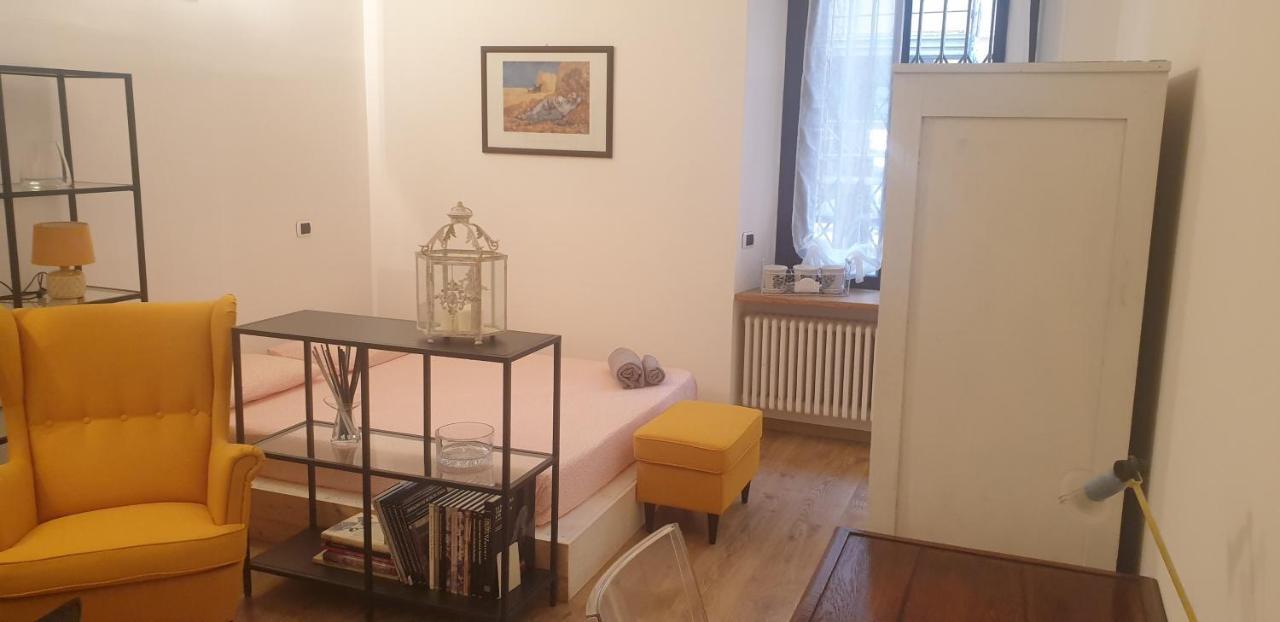 Isola Dal Verme Flat Appartement Milaan Buitenkant foto
